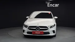 2022 Mercedes-Benz A-Class A220 Hatchback, белый — фото 3