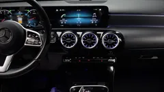 2022 Mercedes-Benz A-Class A220 Hatchback, белый — фото 12