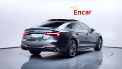 2023 Audi A5 40 TFSI Quattro Premium Sportback, серый — фото 2