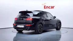 2024 Mini Clubman JCW Untold Edition, чёрный — фото 2