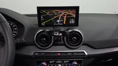 2023 Audi Q2 35 TDI Premium, белый — фото 16