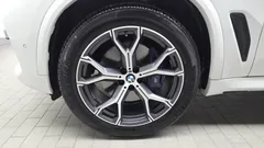 2022 BMW X5 xDrive 40i M Sport — фото 5