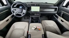 2023 Land Rover Defender 110 D300 HSE — фото 7