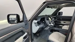 2023 Land Rover Defender 110 D300 HSE — фото 10