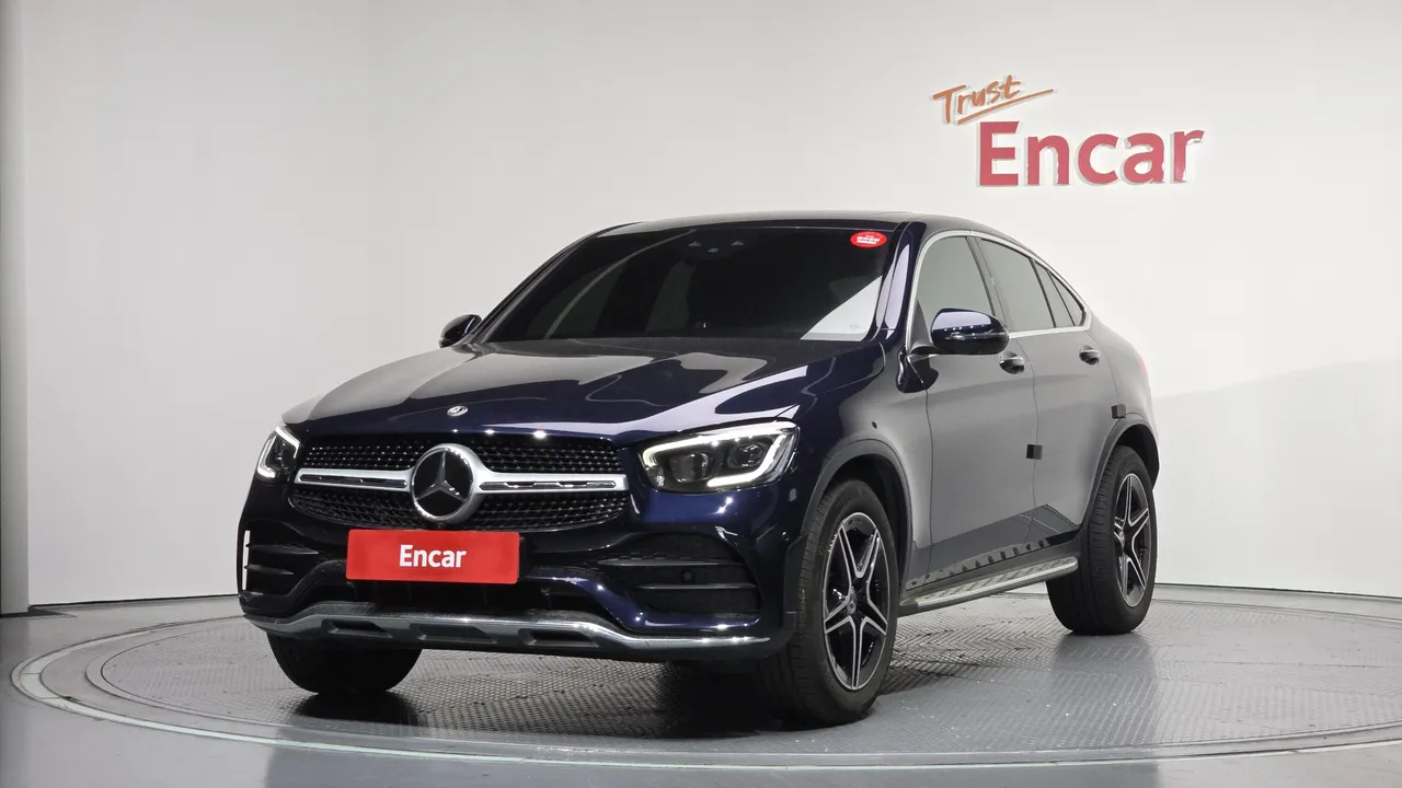 2022 Mercedes-Benz GLC-Class GCL300 4MATIC Coupe