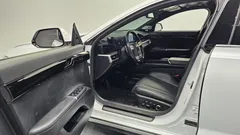 2023 Hyundai Grandeur 3.5 LPG 2WD (Taxi) — фото 10