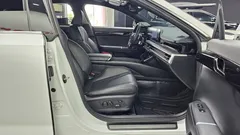 2023 Hyundai Grandeur 3.5 LPG 2WD (Taxi) — фото 11
