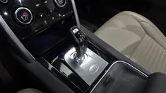 2021 Land Rover Discovery Sport P250 SE, белый — фото 9
