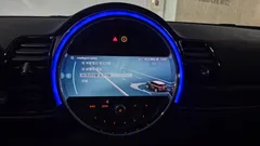 2023 Mini Clubman Multitione Edition, красный — фото 17