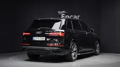 2023 Audi Q7 50 TDI Quattro Premium — фото 2