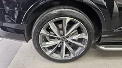 2023 Audi Q7 50 TDI Quattro Premium — фото 5