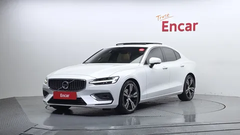 2022 Volvo S60 B5 Inscription