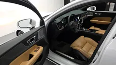 2022 Volvo S60 B5 Inscription, белый — фото 10