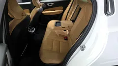 2022 Volvo S60 B5 Inscription, белый — фото 12