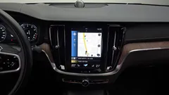 2022 Volvo S60 B5 Inscription, белый — фото 14