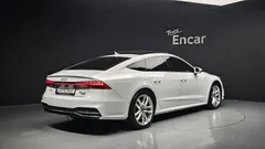 2022 Audi A7 45 TDI Quattro Premium — фото 2