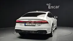 2022 Audi A7 45 TDI Quattro Premium — фото 4