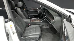 2022 Audi A7 45 TDI Quattro Premium — фото 11