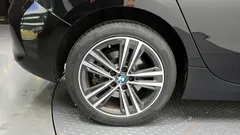 2022 BMW 1-Series 120i Advantage, чёрный — фото 5