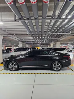 2023 Kia K8 Signature Special — фото 2