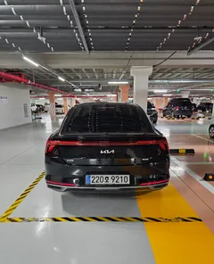 2023 Kia K8 Signature Special — фото 4