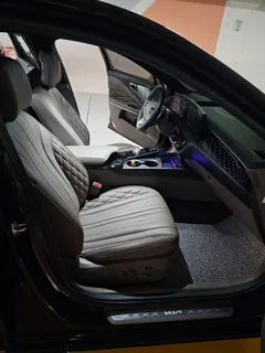 2023 Kia K8 Signature Special — фото 10