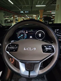 2023 Kia K8 Signature Special — фото 18