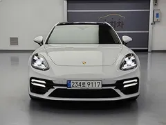 2021 Porsche Panamera 2.9 AWD E-Hybrid — фото 2