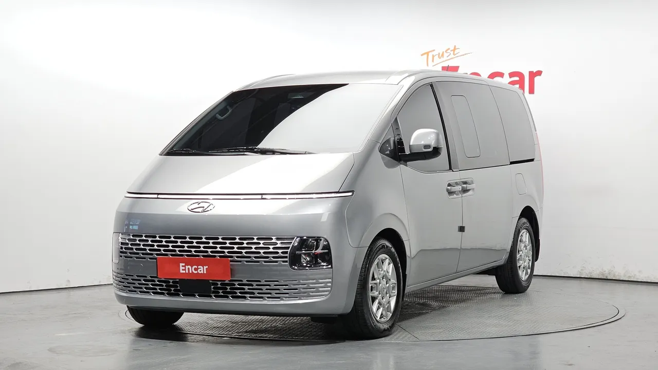 2023 Hyundai Staria Cargo 5-Seater