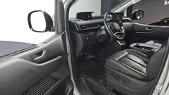 2023 Hyundai Staria Cargo 5-Seater — фото 11