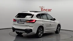2022 BMW X1 xDrive 20i M Sport — фото 2