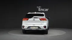 2021 Kia Niro 1.6 HEV, белый — фото 4