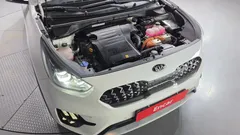 2021 Kia Niro 1.6 HEV, белый — фото 6