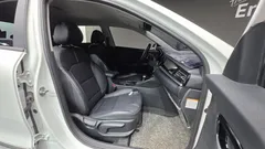 2021 Kia Niro 1.6 HEV, белый — фото 10