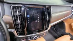 2021 Volvo V90 B5 Pro AWD, белый — фото 18