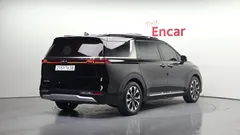 2022 Kia Carnival Diesel 9-Seater Signature — фото 2