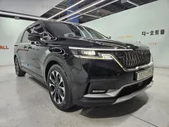2023 Kia Carnival Gasoline 9-Seater Prestige — фото 5
