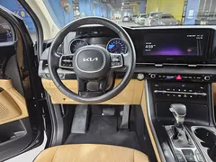2023 Kia Carnival Gasoline 9-Seater Prestige — фото 8