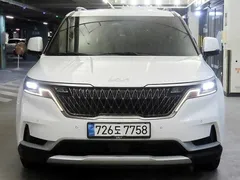 2023 Kia Carnival Diesel 11-Seater Prestige — фото 2