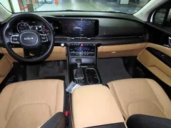 2023 Kia Carnival Diesel 11-Seater Prestige — фото 10