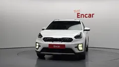 2022 Kia Niro 1.6 HEV, белый — фото 3