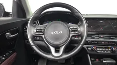 2022 Kia Niro 1.6 HEV, белый — фото 13