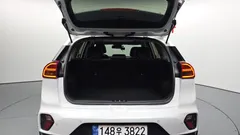2022 Kia Niro 1.6 HEV, белый — фото 20