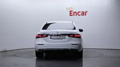 2023 Mercedes-Benz E-Class E300e 4MATIC Exclusive — фото 4