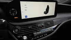 2023 Lexus LS 3.5 Luxury AWD, серый — фото 18
