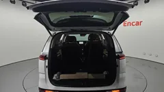 2022 Kia Canival 7-Seater Noblesse, белый — фото 17