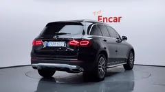 2022 Mercedes-Benz GLC-Class GLC220 d 4MATIC — фото 2