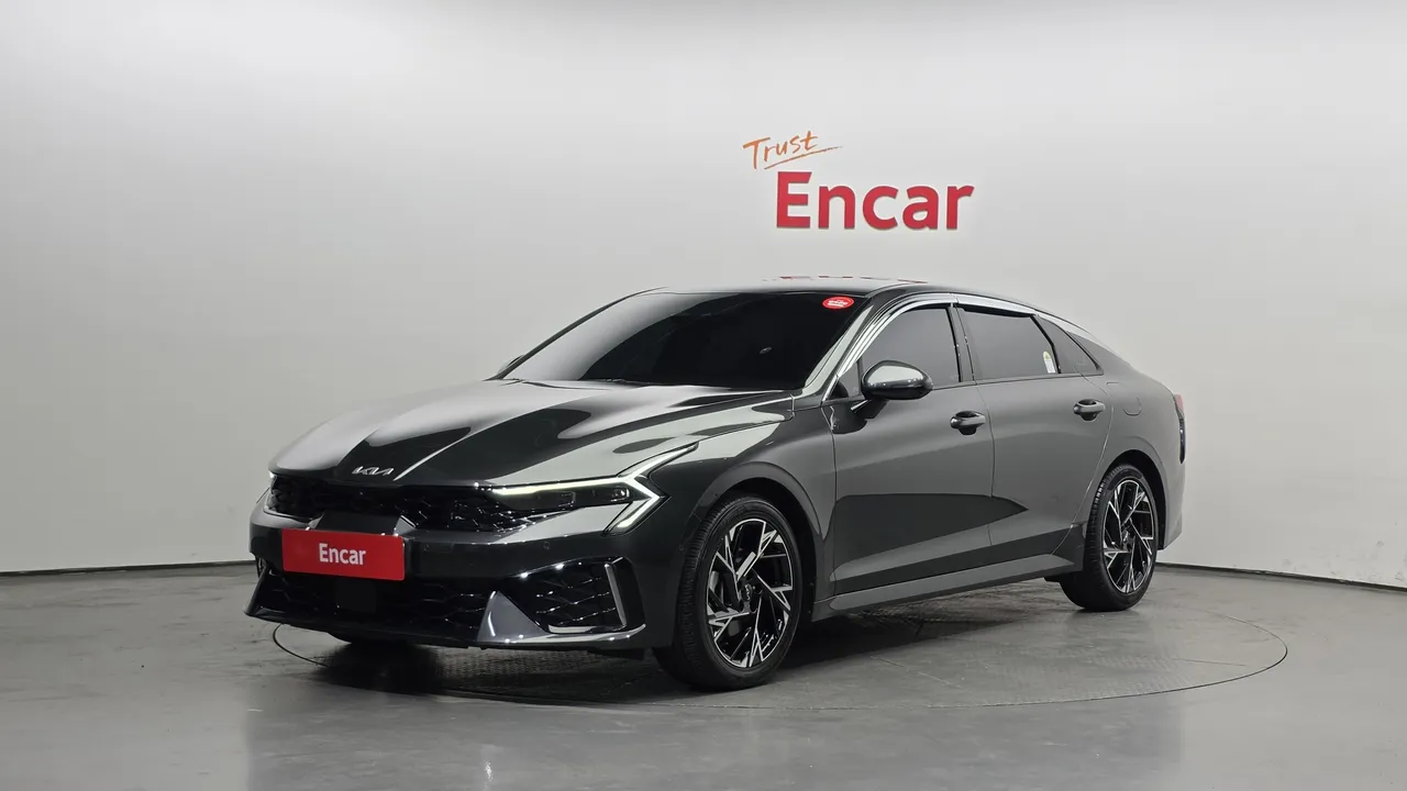 2024 Kia K5 Signature