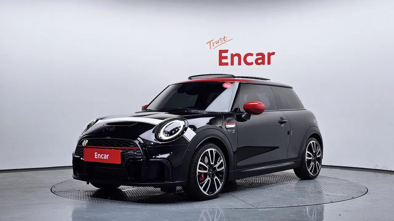 2023 Mini Cooper JCW Pat Moss Edition