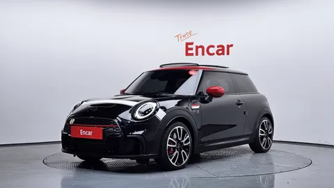 2023 Mini Cooper JCW Pat Moss Edition